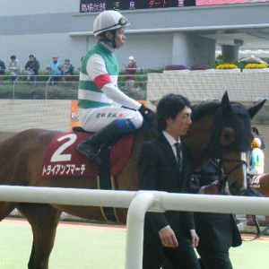 2010/04/17マイラーズCパドックその3