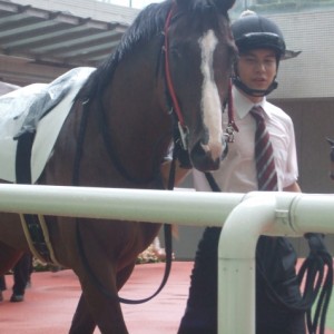 メイクデビュー（パドックにて）