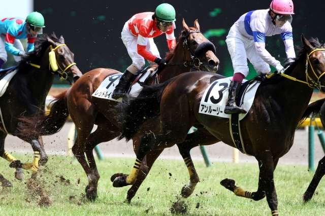 2014.6.29 東京7R 3歳上500万 レッドルイーザ