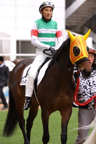 2012年1月21日 中山競馬場 第2R トゥルーマートル