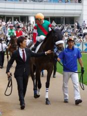 新馬戦　パドック スマイルゲート