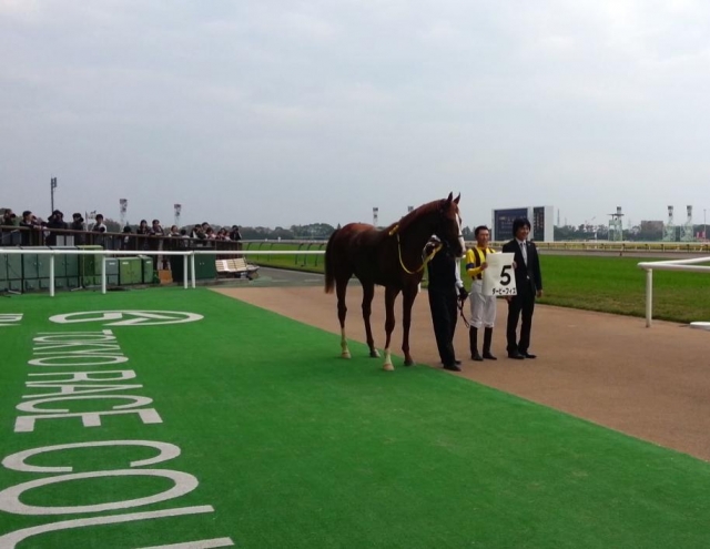10/27東京3Ｒ ウイナーズサークル ダービーフィズ