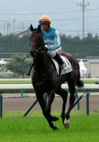 返し馬 サビーナクレスタ