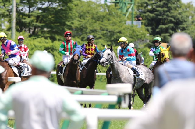 ３歳未勝利ーレース後戻ってきたところ ラダームブランシェ