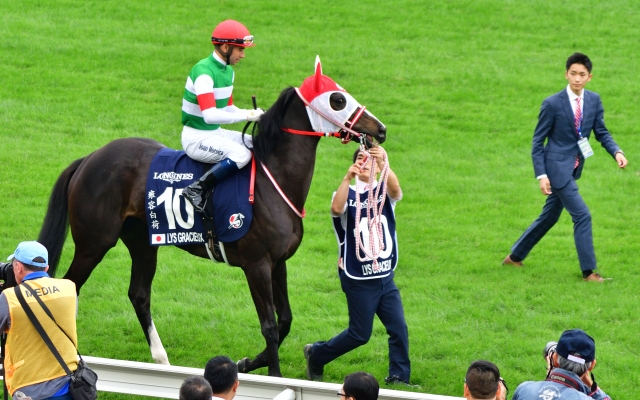 香港ヴァーズ本馬場入場2 リスグラシュー
