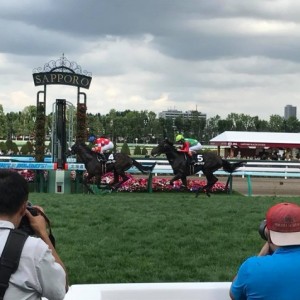 HTB賞　ゴール前