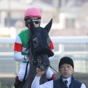 返し馬