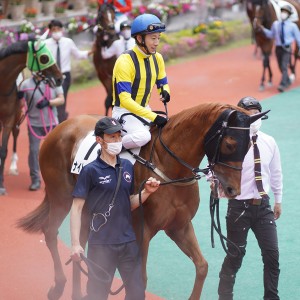 2021/5/8 3歳未勝利(牝)