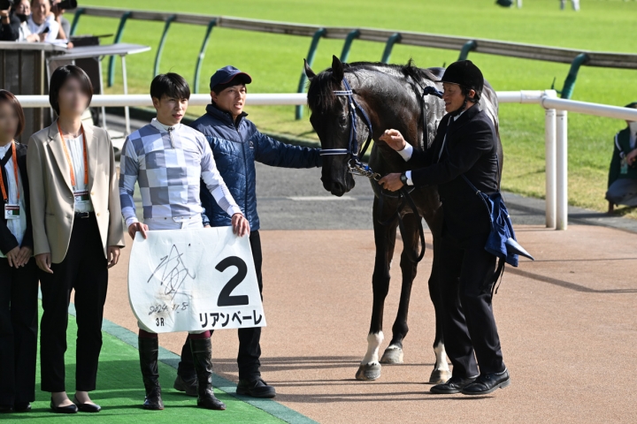2024/11/9 2歳未勝利 リアンベーレ