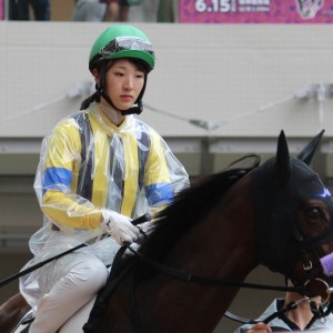 阪神3歳未勝利パドック