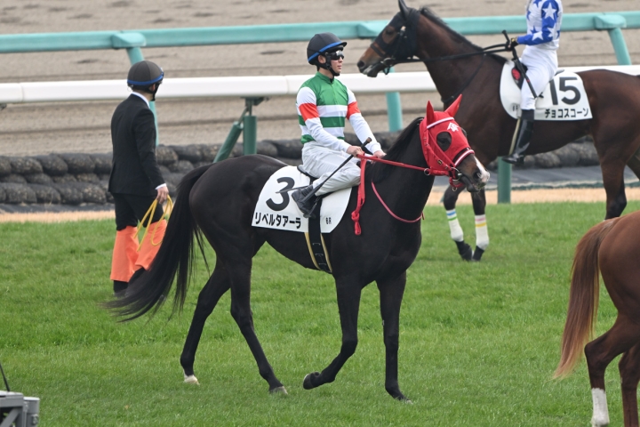 2025/12/20 2歳新馬(牝) リベルタアーラ